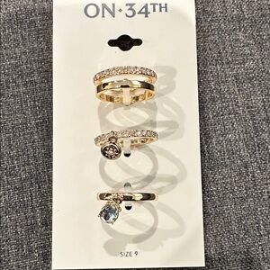 Elegant ON 34th Gold and Silver Ring Set
